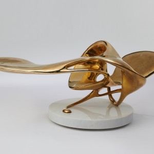 Jason Shih
Rising
Cast bronze and jade
14,800 USD
https://jasonshih.com Jason Shih - Rising