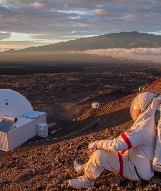 Cassandra Klos - Martian Sunset, Commander Kluger of RAVENS I