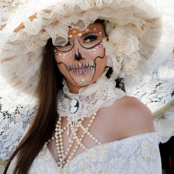 Veil Between Worlds - Photography - www.redmoonrisingphotography.com Kimberly Lantz Veil Between Worlds - Photography - www.redmoonrisingphotography.com