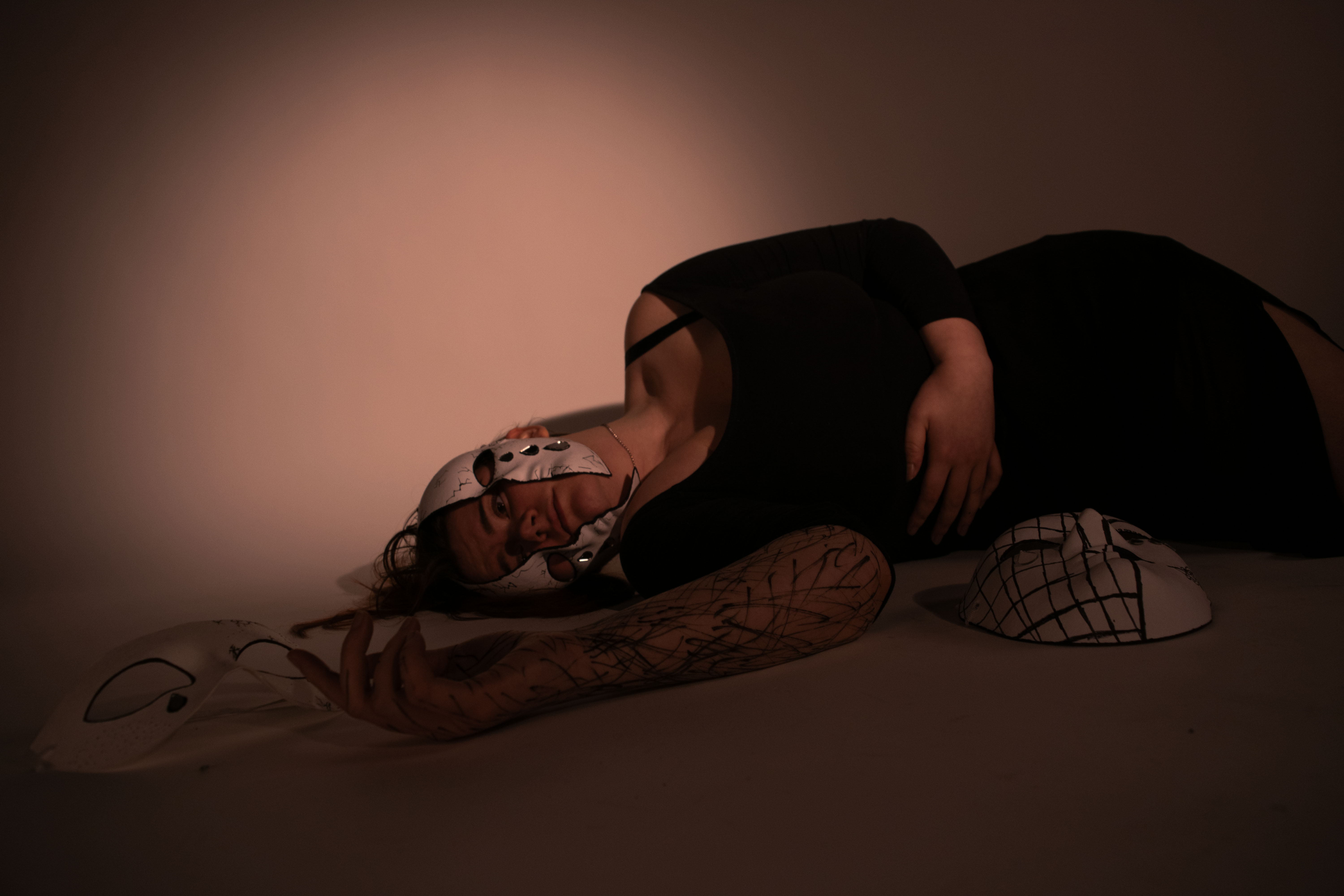 EL - 5 - Broken Facade